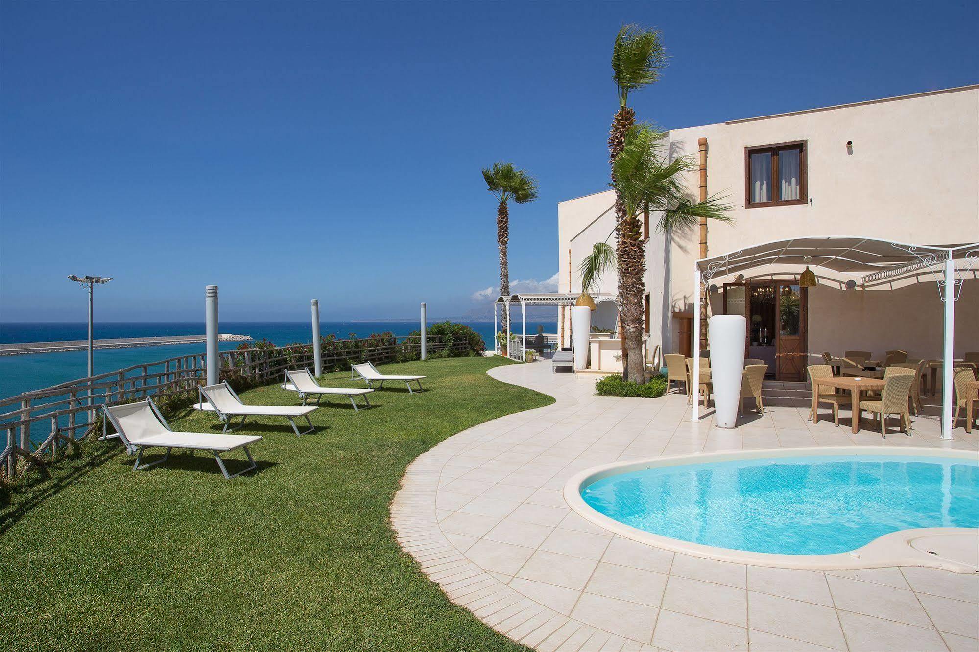 Marina Holiday & Spa Balestrate Exterior foto